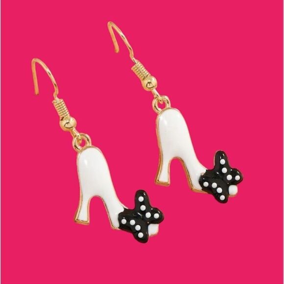 Vintage Style Barbie Heels Polka Dot Bow Charm Dangle Statement Earrings - Picture 1 of 6